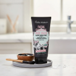 Mascarilla facial de barro y carbón 80 gr Petite Maison